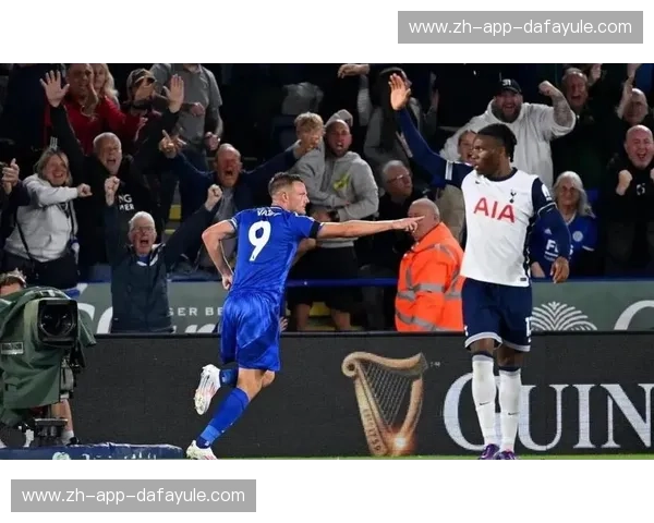 王权更迭的碎片：莱斯特城与热刺的英超故事